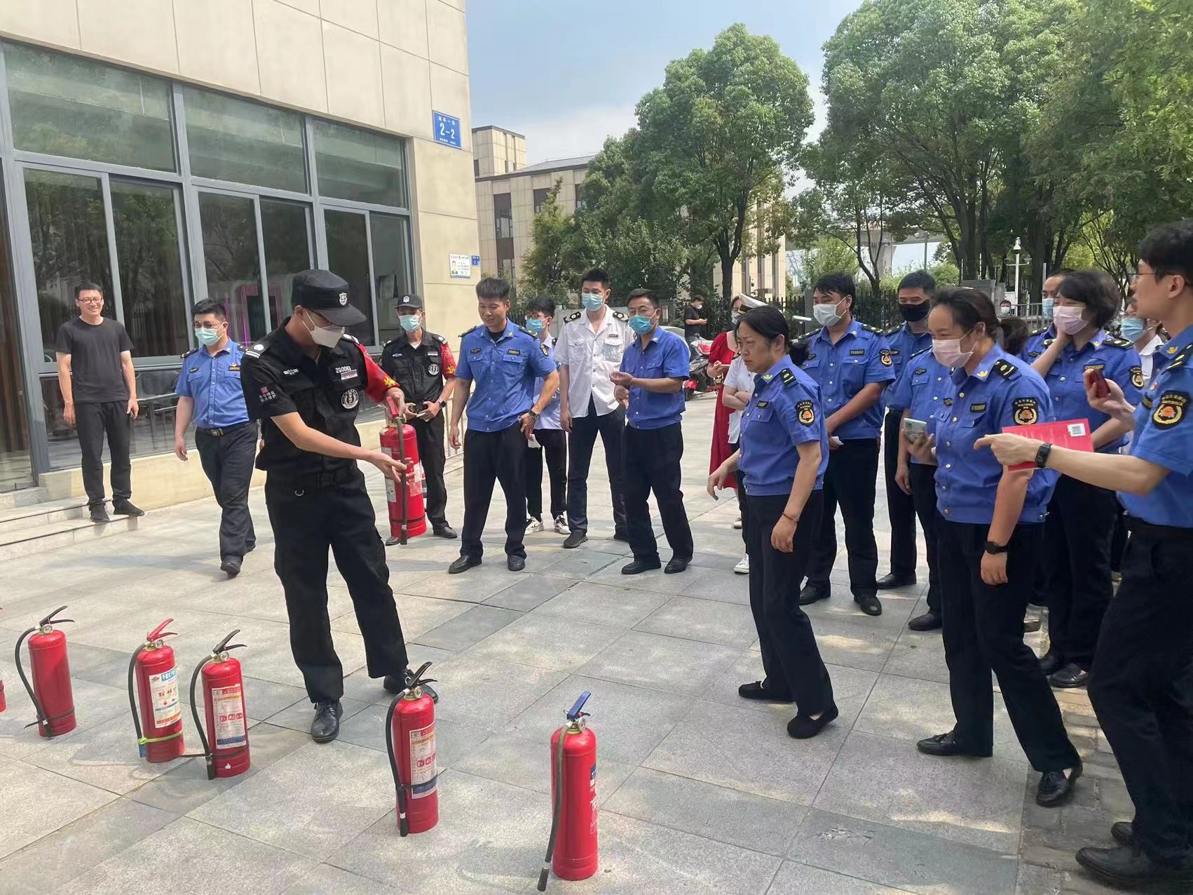 �徲������ �ڲ���רҵ�������Ϊ���������ж�