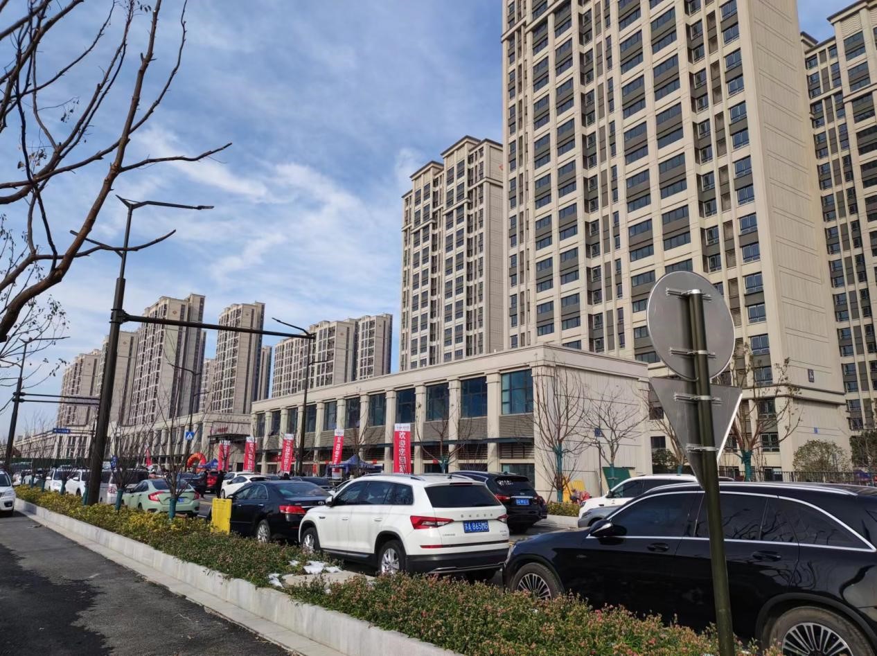 552�ף���̩���ڵĵ�һ��ҵ���Ҹ��ַ�