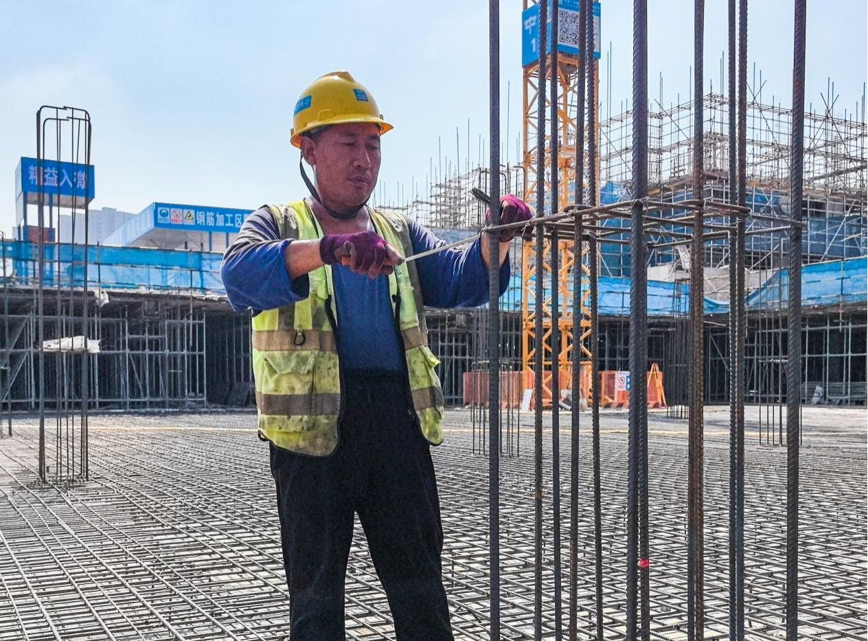 火热江北丨都会建设者:用汗水“筑”就都会之美